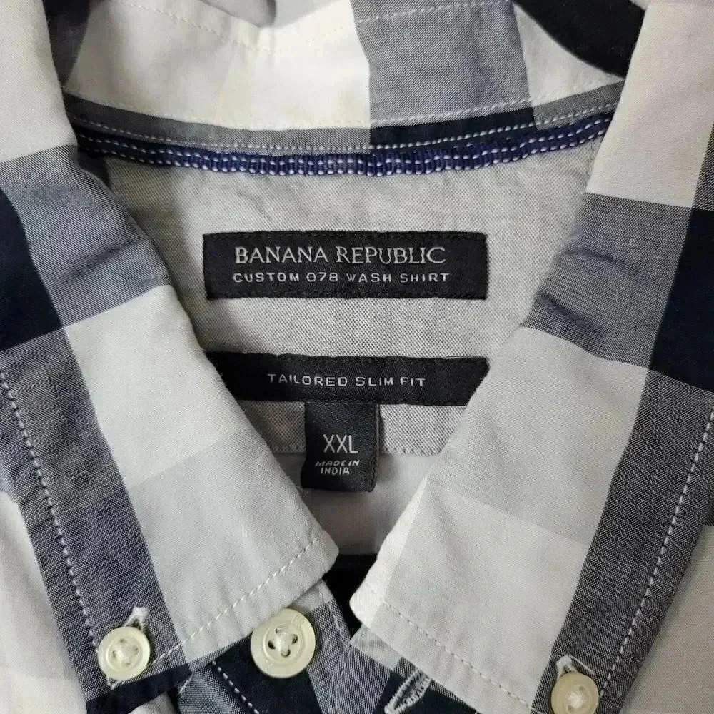 ♥Banana republic button down shirt‎ - Picture 3 of 9